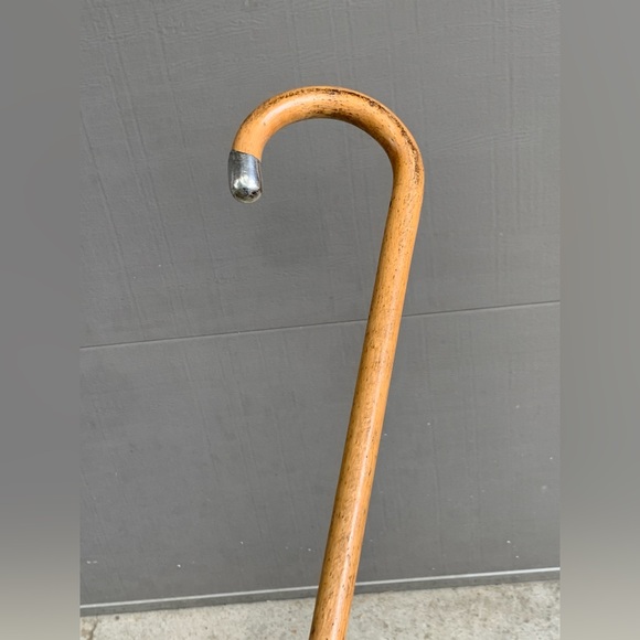 Antique Hallmarked Sterling Silver Blond Hardwood Crook Handle Walking Stick - Picture 16 of 16